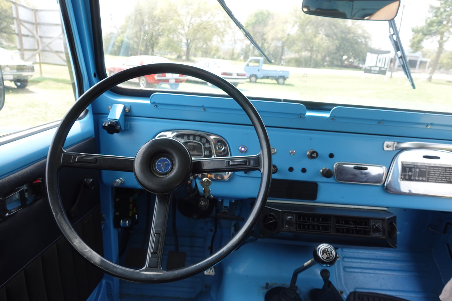 1975 Toyota Land Cruiser Blue