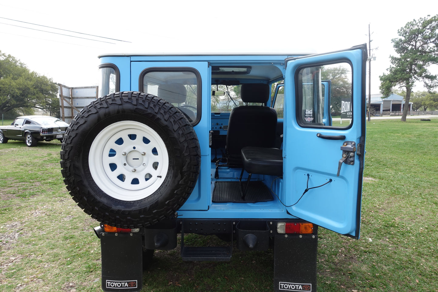 1975 Toyota Land Cruiser Blue