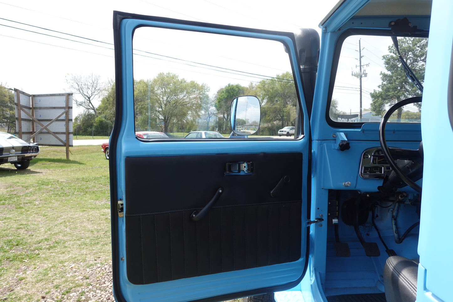 1975 Toyota Land Cruiser Blue