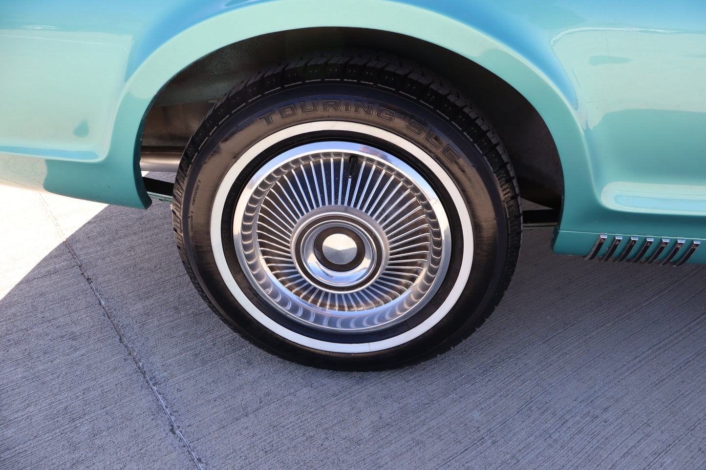 1967 Mercury Cougar XR7