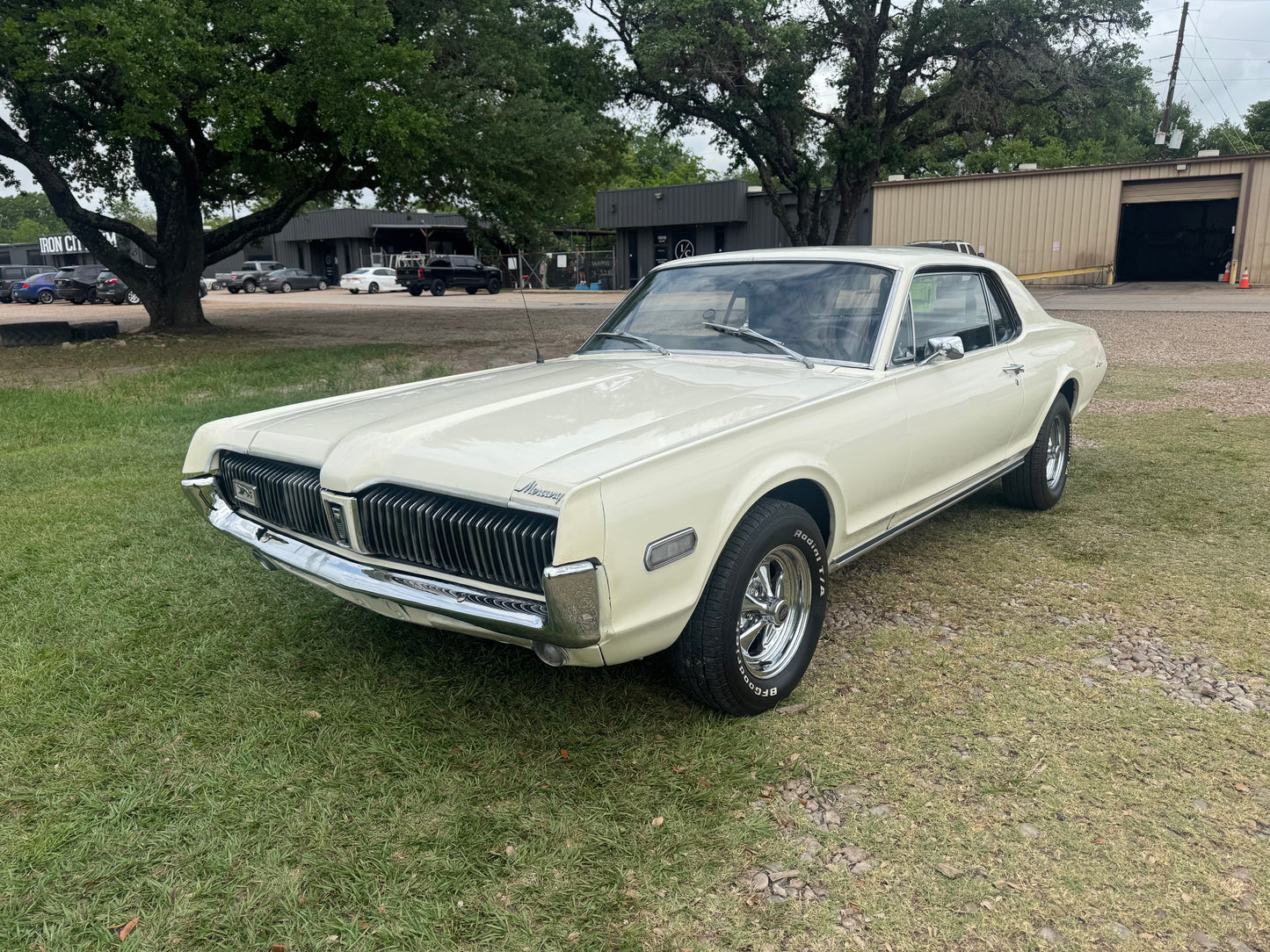 1968 Cougar White