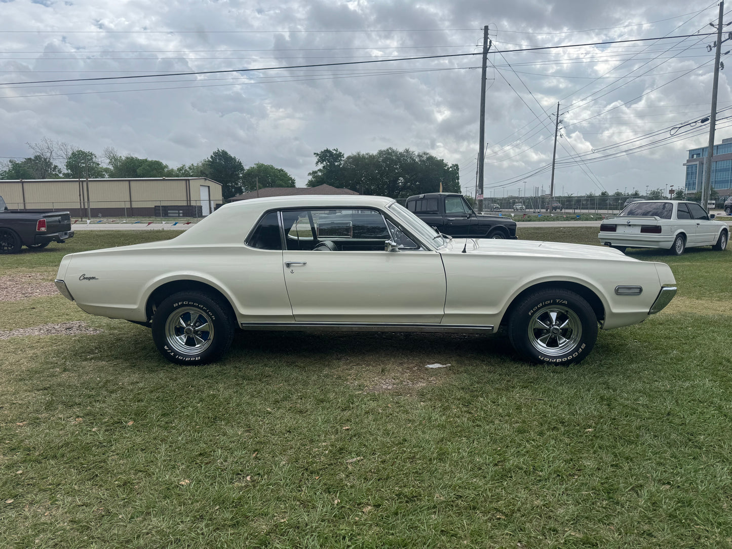 1968 Cougar White