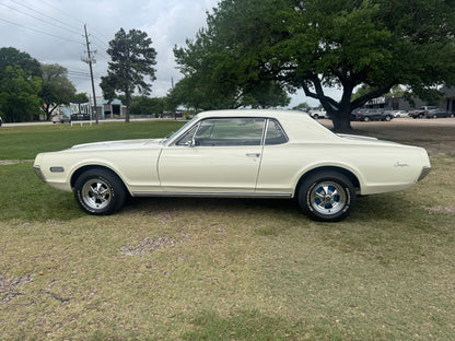 1968 Cougar White